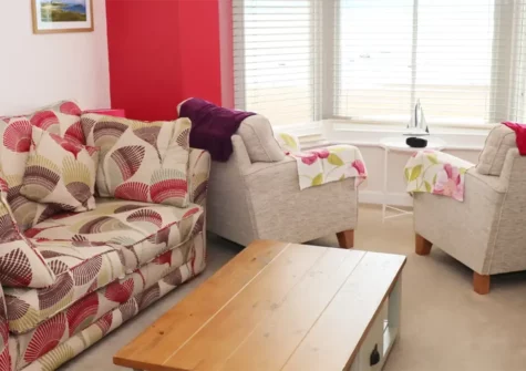 1 Beachtop Court, Tenby