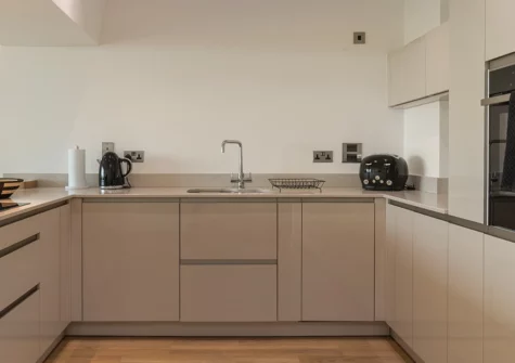 The kitchen at 10 Waterstone House, Tenby