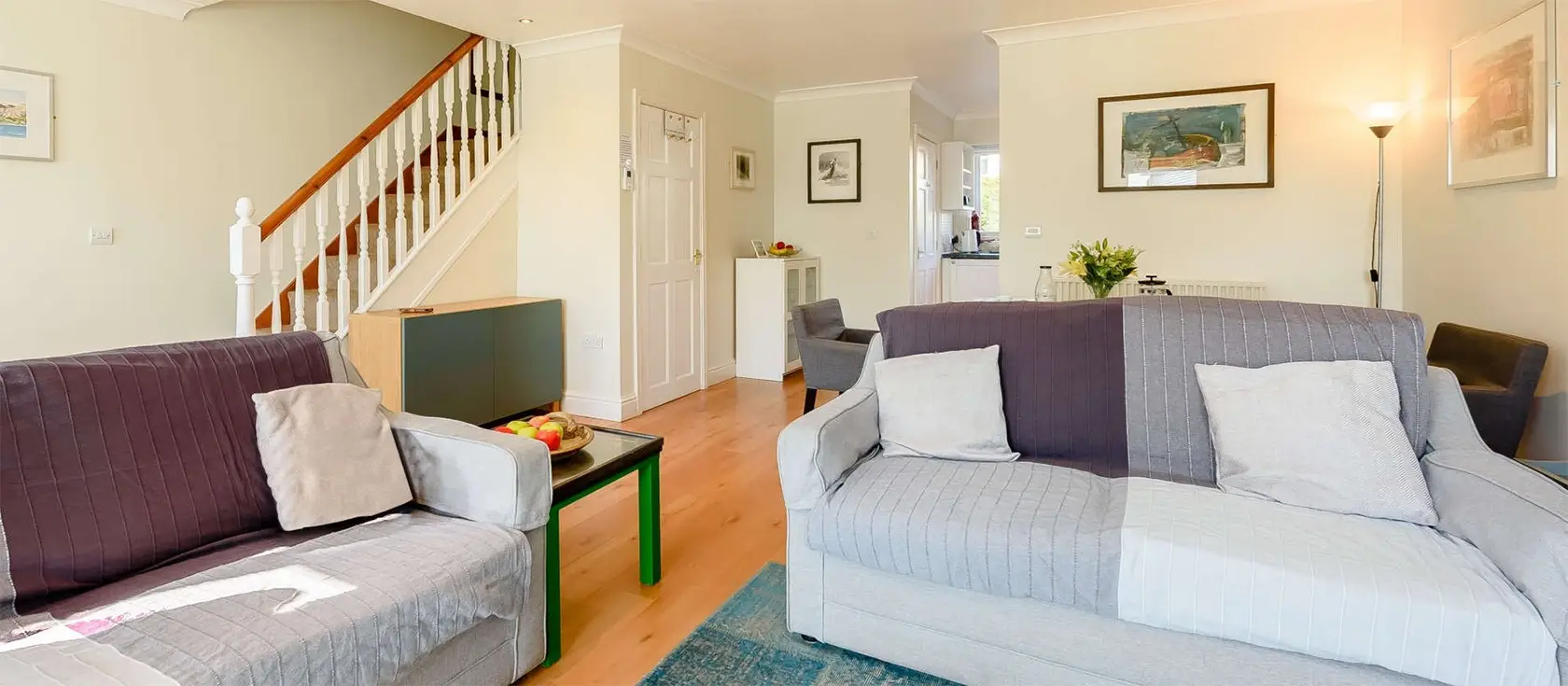 13 Freshwater Bay, Freshwater East is a charming 3-bedroom cottage near the beach, offering easy access to local attractions and stunning sea views, perfect for family holidays and coastal walks, set in a coastal national park near historic Pembroke.