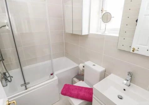 Bedroom #1 en-suite at 22 Giltar House, Tenby