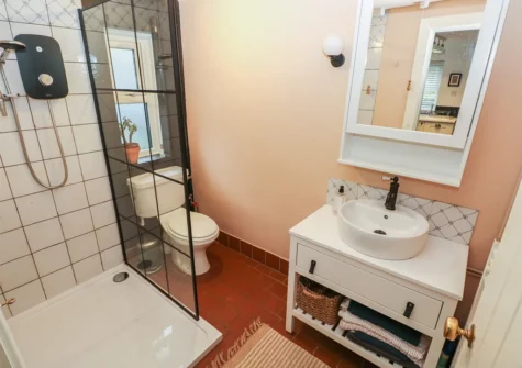 The shower room at 3 Bridge Villas, Narberth