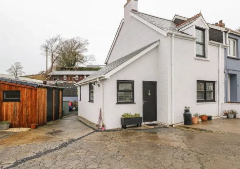 Outside 3 Bridge Villas, Narberth