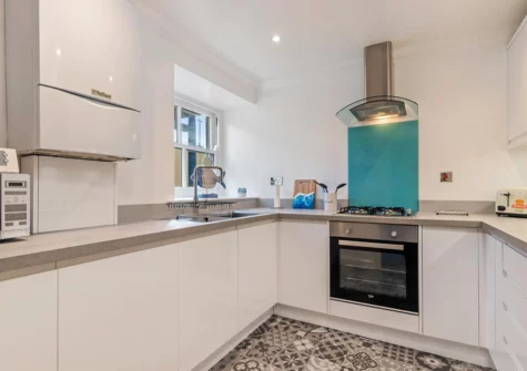 The kitchen at 3 South Beach Court, Tenby
