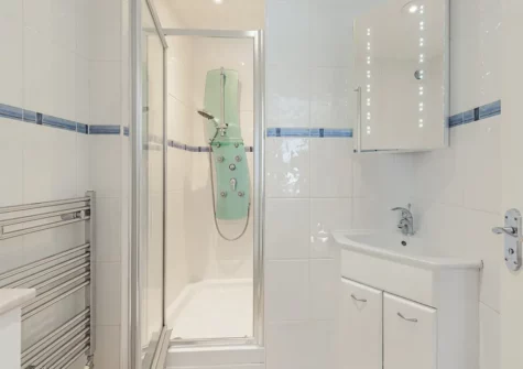 Bedroom #1 en-suite at 4 Goscar Court, Tenby