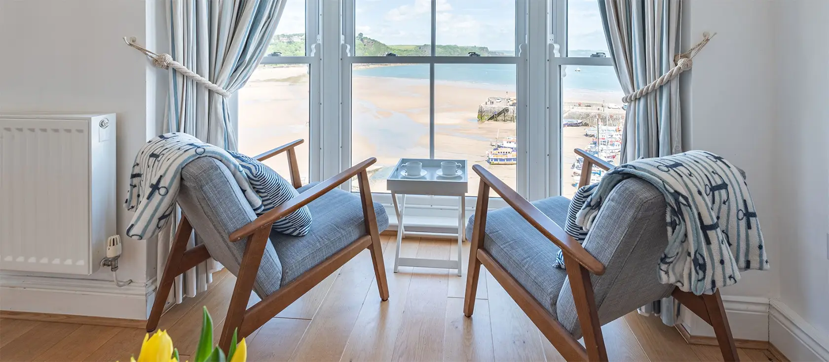 4 Goscar Court, Tenby is a welcoming two-bedroom apartment close to beaches, historical sites, and amenities, perfect for family getaways. The cottage offers striking panoramic views for families and couples exploring the Pembrokeshire coastline.