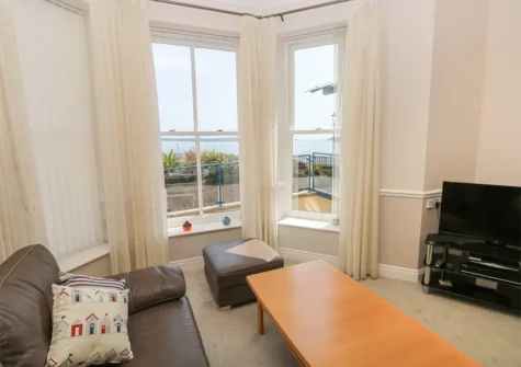 The living area at 6 South Beach Court, Tenby