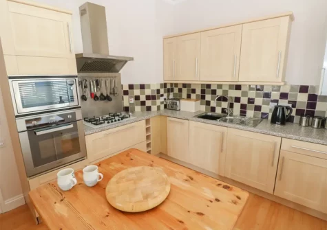 The kitchen at 6 South Beach Court, Tenby