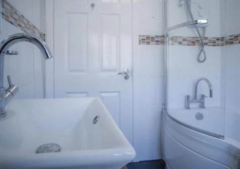 The bathroom at Anchor Well, Ludchurch