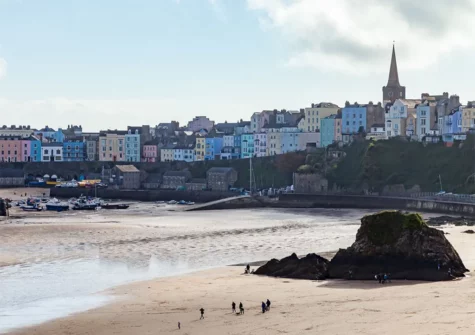 Apartment 3, Royal Victoria Court, Tenby has spectacular views over the Harbour and North Beach