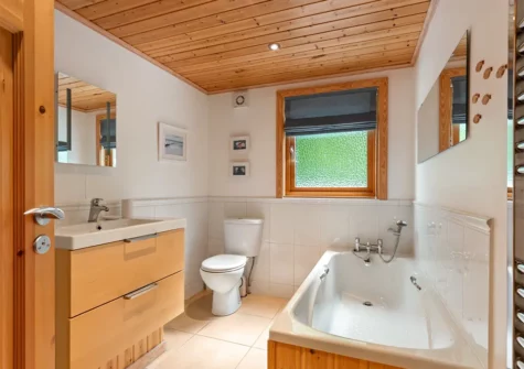 The bathroom at Blue South Wales, Tenby