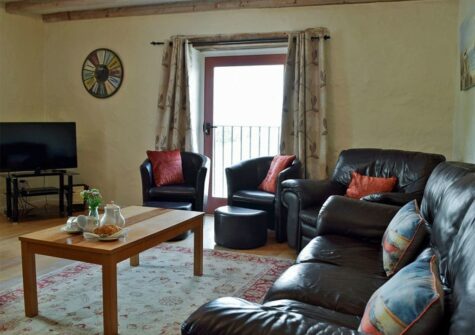The living area at Bravehearts, Celtic Haven Resort, Lydstep
