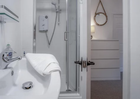 Bedroom #1 en-suite at Caleb's Cottage, Solva
