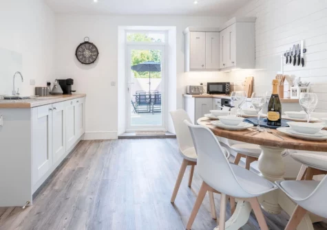 The kitchen & dining area at Canol Y Bryn, Tenby