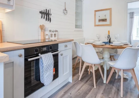 The kitchen & dining area at Canol Y Bryn, Tenby