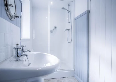 The bathroom at Captains Walk, Saundersfoot