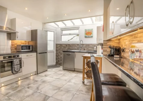The kitchen at Captiva Cottage, Saundersfoot