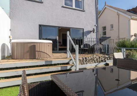 The patio & alfresco dining area at Cartref, Saundersfoot