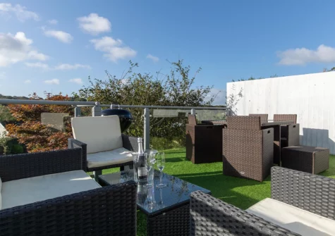 The patio & alfresco dining area at Cartref, Saundersfoot