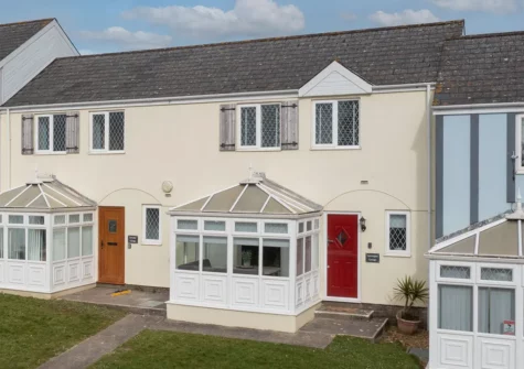 Outside Cartwright's Cottage, St Florence