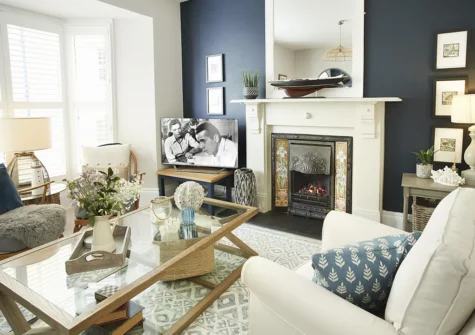 The first floor living room at Chart House, Tenby