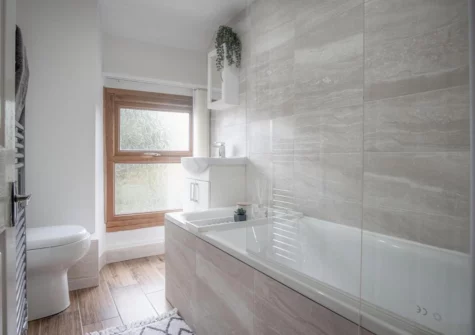 The bathroom at Church Terrace, Saundersfoot