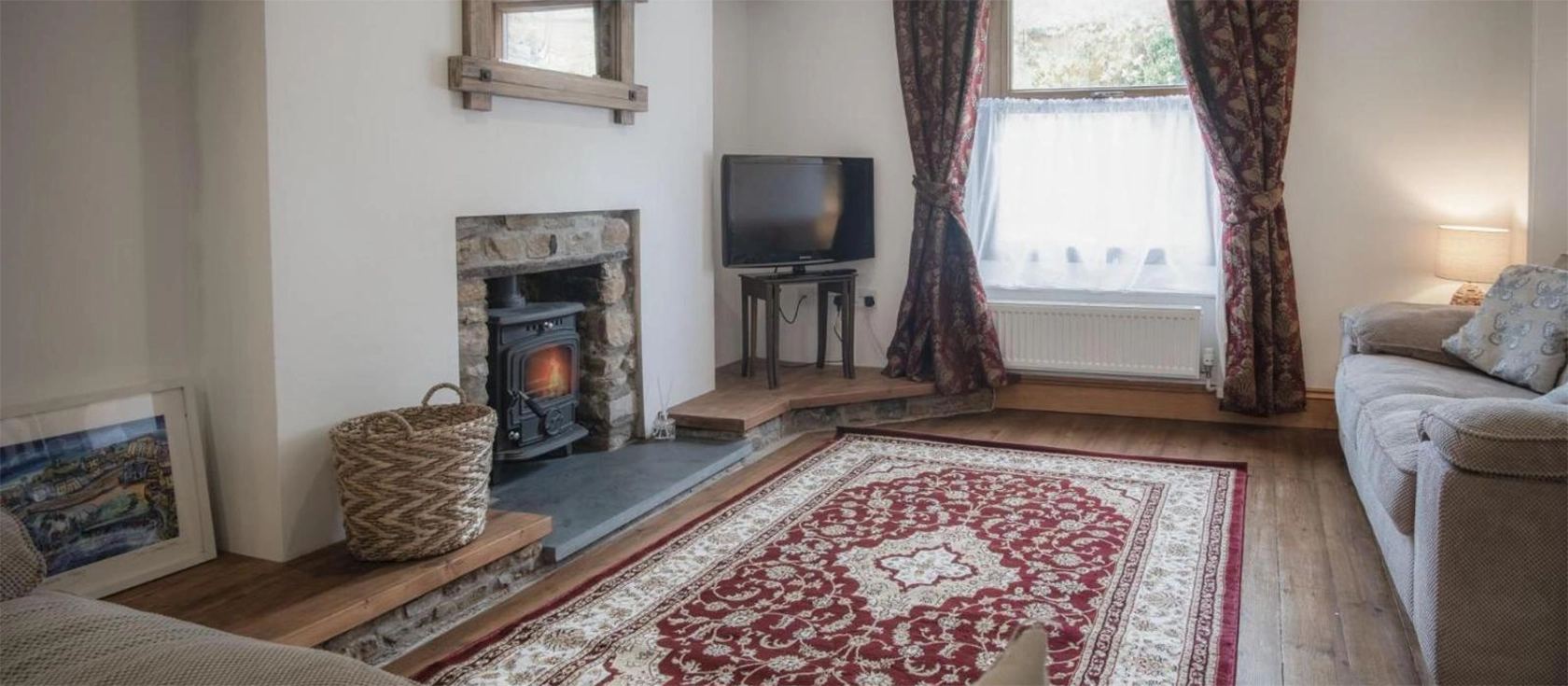 Church Terrace, Saundersfoot is a charming three-bedroom cottage near the beach, with a cosy living area, fully equipped kitchen, and stunning sea views. It sleeps six, just a stone's throw from its beautiful beaches, restaurants, pubs and shops.