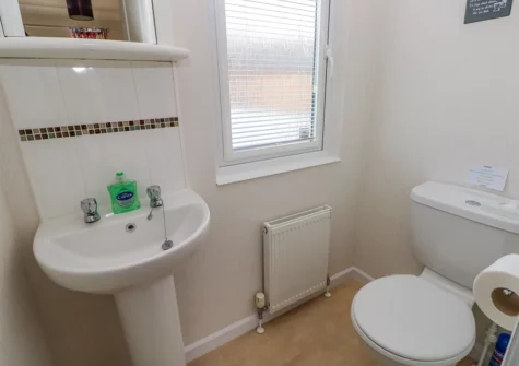 Bedroom #1 en-suite at Cladebrine, Heritage Park, Stepaside