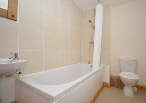 Bedroom #4 Jack & Jill bathroom at Copses, Narberth Bridge