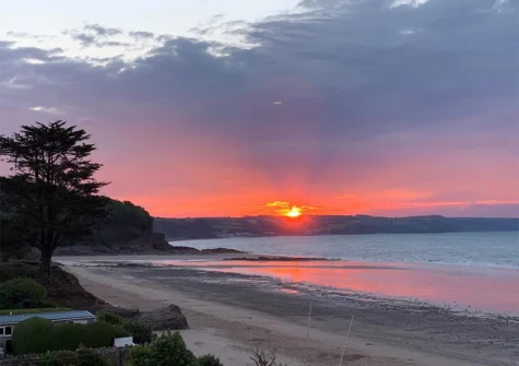 Enjoy unrivalled views over Saundersfoot beach, harbour and bay from Dolphins Apartment