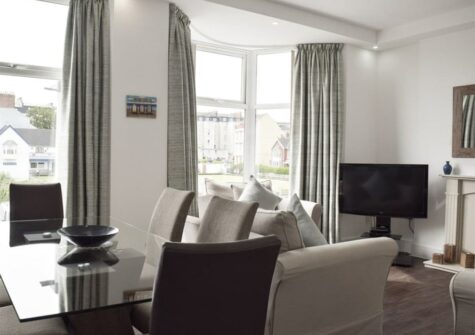 The dining area at Dyma Y Bywyd, Tenby