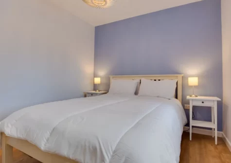 The bedroom at Every Breaking Waves, Tenby