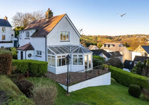 The patio & garden at Four Oaks, Saundersfoot