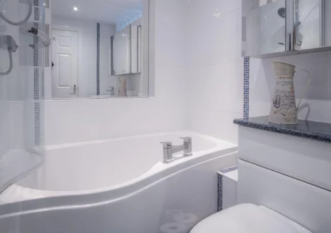 The bathroom at Goscar Court, Tenby