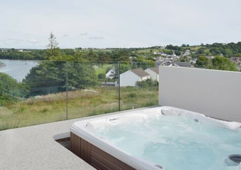 The hot tub at Green Meadow, St Dogmaels