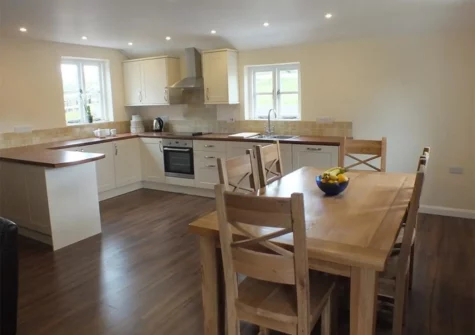 The dining area at Gwyddno Lodge, Princes Gate