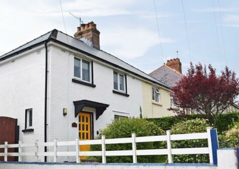 Outside Hafan, Tenby