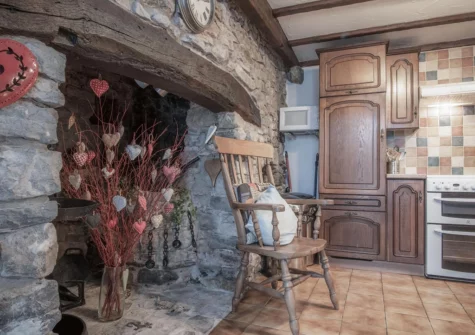 The kitchen at Hall House, St Florence