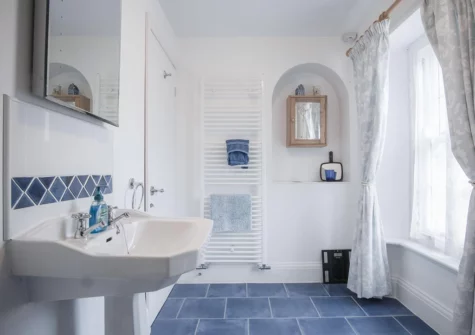 The bathroom at Hall House, St Florence