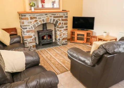 Hill Top Farm Cottage, Cross Hands