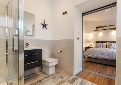 Bedroom #1 en-suite at Hiraeth, Penally