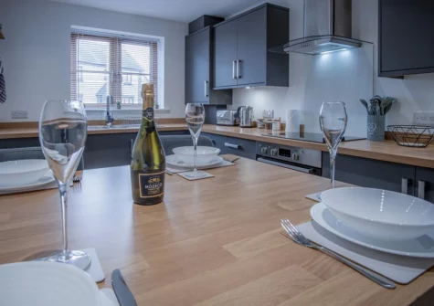 The dining area at Johnny's Cove, New Hedges