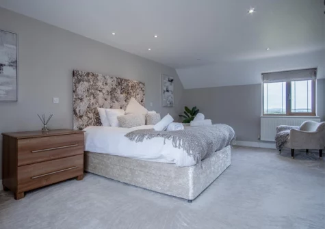 Bedroom #1 at Knights Rest, Princes Gate