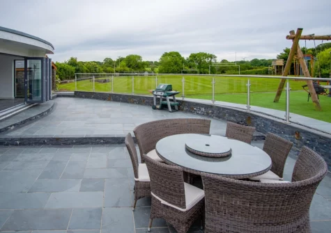 The patio, alfresco dining area & barbecue area at Knights Rest, Princes Gate