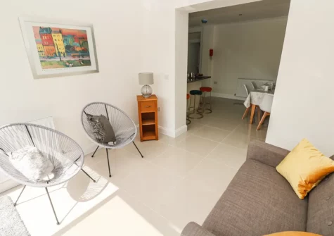 The sun lounge at Larkhill, Tenby