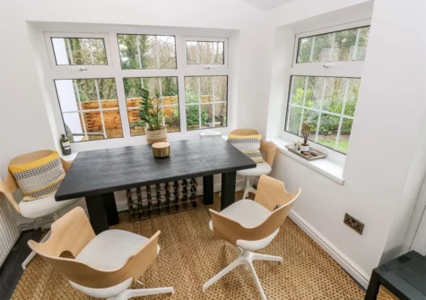 The dining area at Little Bobbins, Saundersfoot