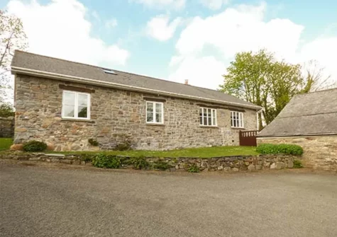 Outside Llety'r Llwynog, Llanfallteg West