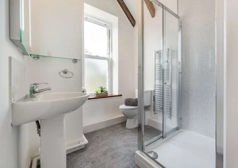 Bedroom #1 en-suite at Lower Nash Farmhouse, Lower Nash