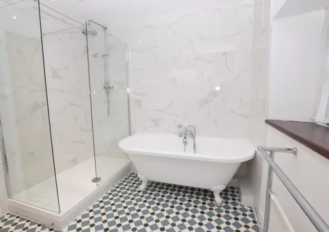 The bathroom at Lower Nash Farmhouse, Lower Nash