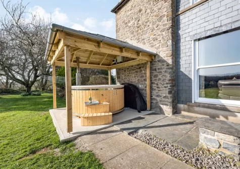 The hot tub at Lower Nash Farmhouse, Lower Nash
