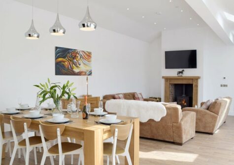 The dining area at Manor Lodge Stables, Wiston